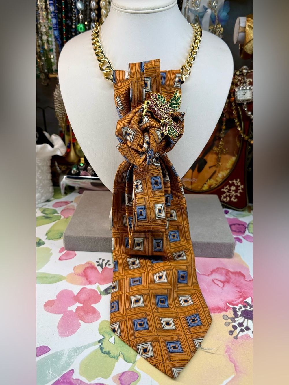 Vintage Gold Geometric Print Silk Neck Tie Necklace with Bird Brooch